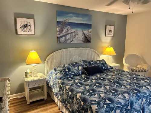 Relax in the Florida Sunshine! Offering Discounts for April, 2026!!