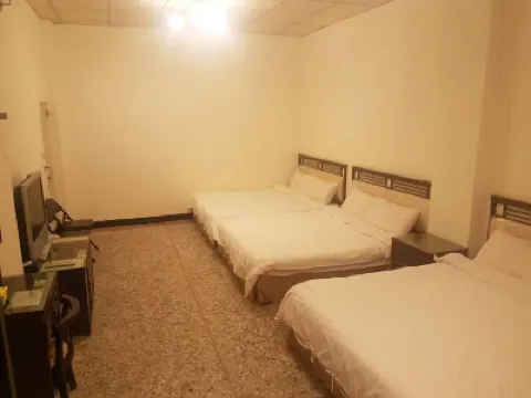 Capstone Zhao Ming Yuan Bed and Breakfast Hotels near Alishan Post Office