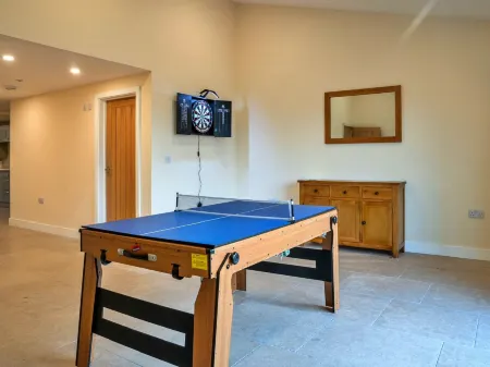 Little Rissington - Barn Eight Отели в г. Литл Риссингтон