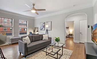Lovely 1Br Apt in Evanston - Elmwood 105
