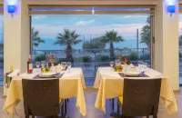 Tropical Hotel