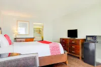 OYO Hotel Dundee by Crystal Lake Hôtels à : Lake Wales