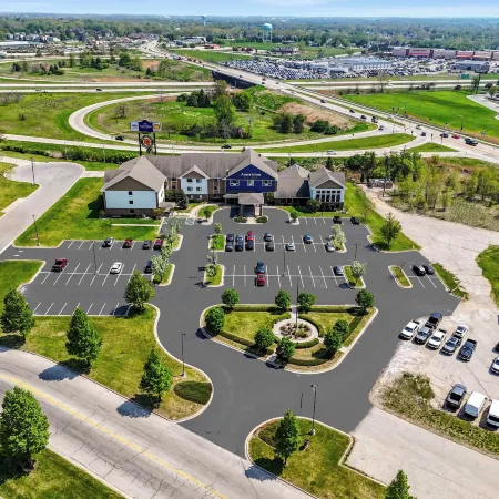 AmericInn by Wyndham Green Bay East