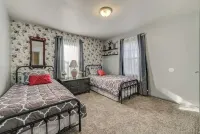 Lovely Home in the Heart of Spfd!