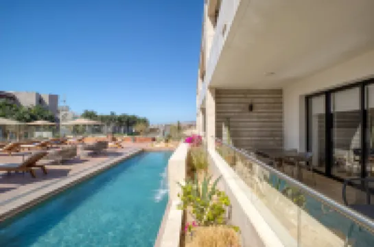 3 Priv Apt Gpo 16 px Vista Mar