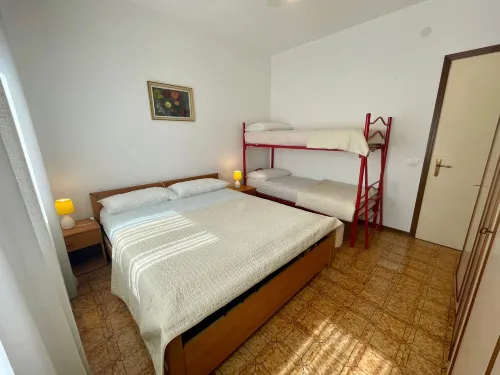 Enjoy the Pool of Our Cozy Flat - Beahost