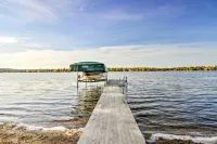 Pelican Lake Getaway on Stunning Peninsula! - Wifi