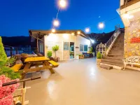 Geojedo Hakdong Sunrise Ocean View โรงแรมใกล้หน้าผาซินซอนแด