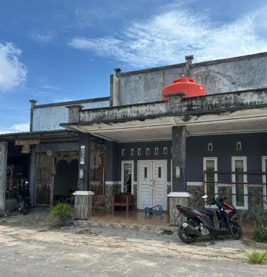 JS Laut Homestay Karimunjawa Hotel dekat Seruni Island