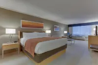 Holiday Inn Express Spokane Airport