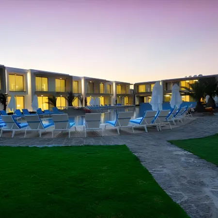 Lugga Boutique Hotel & Beach
