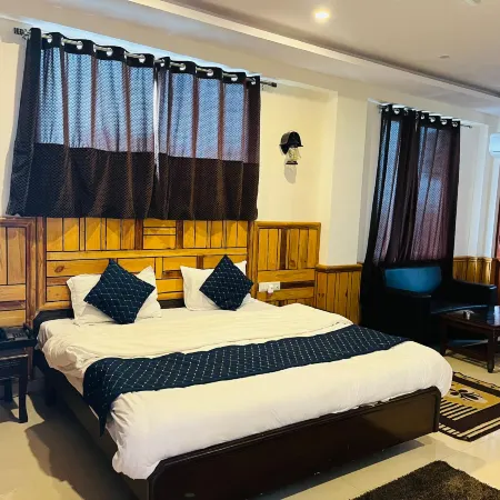 Hotel Devdar Resort