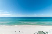 Luxurious Gulf Front Pool and Scenic Balcony - Charming Coastal Getaway Hotels in Lower Grand Lagoon