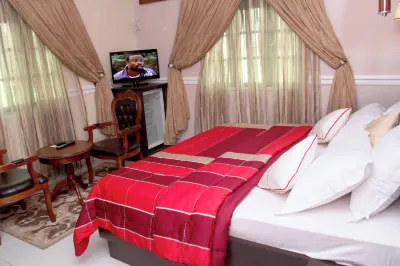 Queens Gate Hotel