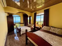 Prime Location- Two Bay Spectacular View + Infinity Pool + 30Min to Lir Airport