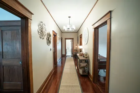 Historic 3BR Bungalow in the Town of Appomattox Отели в г. Appomattox County