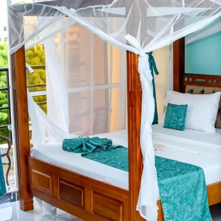 Vidzo Royal Inn