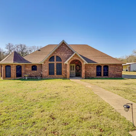 Large Yard, Fire Pit & Games: Grandview Haven!