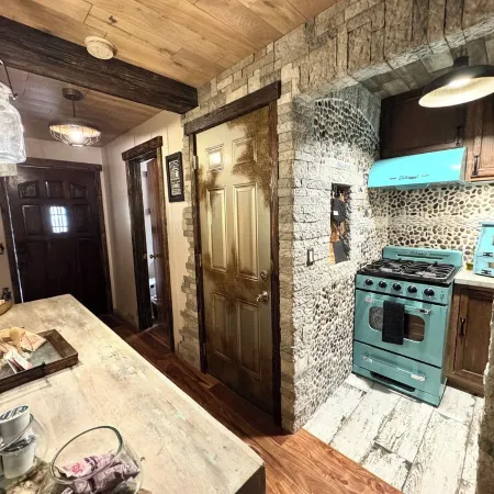 Beautiful Yo Mama’s House