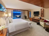 Fairmont Pacific Rim Hotels near Prospect Point Lighthouse