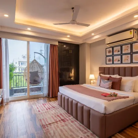 BedChambers Serviced Apartments, Sector 38