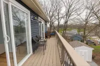 Luxury Lakefront Getaway Sleeps 16 near Chicago Family Friendly