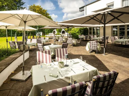 Hotel HerzogsPark Отели в г. Херцогенаурах