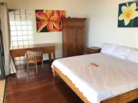 Ocean Front Bungalow Hotels in Tumaraa