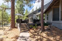 Private Hot Tub and Gas Fireplace - Charming Family Retreat
