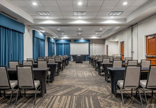 힐튼 가든 인 로비