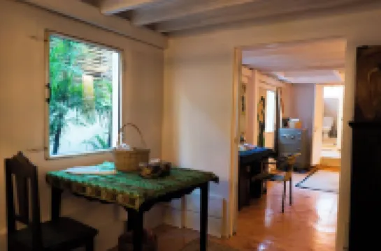 Charming 2-bedroom apartment in a Heritage Villa with AC