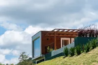 Vista Deslumbrante e Alto Padrão com 4 Suites, Piscina Aquecida e Sauna 聖本托多薩普卡爾住宿飯店