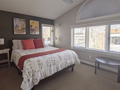 Downtown Creekside Retreat