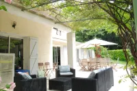 Quiet villa in a green setting Hotels in Eguilles