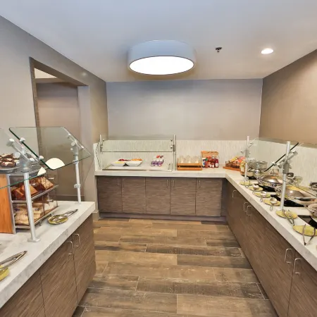 DoubleTree by Hilton Hotel Atlanta-Alpharetta