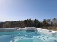 Refugiuo in the forest Hotels in Feldbach