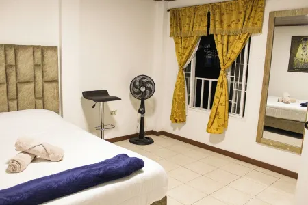 Apartaestudio Central con Vista a la Naturaleza Отели в г. Доскебрадас