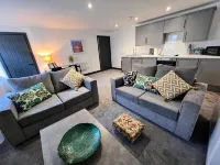 Modern Coastal Apartment Near Excellent Beaches & Vibrant Nightlife Hotels in North Shields
