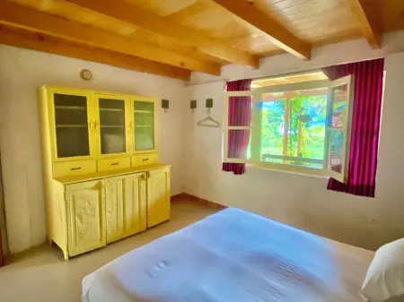 Charming 4-bedroom house with lake&volcano view and lake access Santiago Atitlán Отели в г. Сантьяго Атитлан