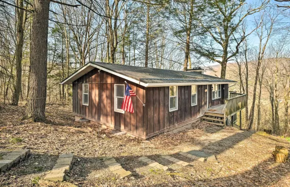 無插頭的山地靜修處，配有門廊鞦韆！