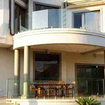 Luxury Villa on wildlife & golf estate Hartbeespoort South Africa Hotel Exterior