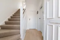 2 Bedroom House-Free Parking