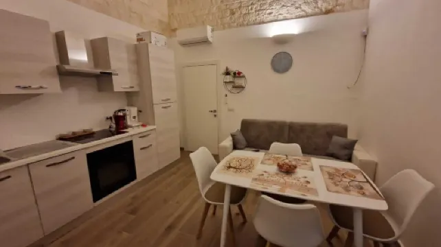 A 200 Metri dal Centro Storico un Nuovissimo Appartamento per Coppie e Famiglie Hotels in Castellana Grotte