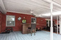 Charming 3-Bedroom Home with Private In-Ground Pool Oasis in Hampton, VA