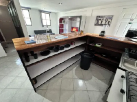 Suite#12|Close to Auto. Mex-Qro.