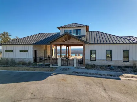 Breathtaking views in this 4 BR House overlooking Lake LBJ Отели рядом с достопримечательностью «Lake Lyndon B. Johnson»