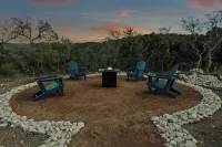 Sage Rock, a beautiful guesthouse in the heart of Fredericksburg wine country.