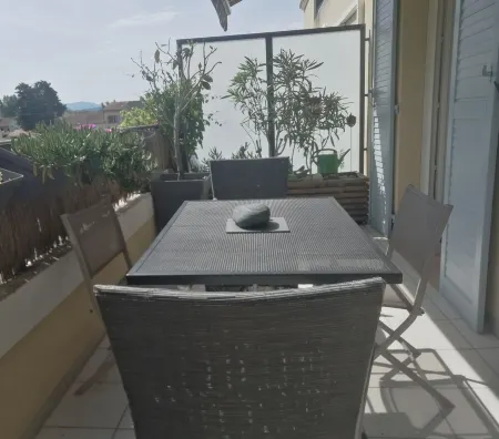 Short-term rental. Two-room apartment Отели в г. Ле Миль