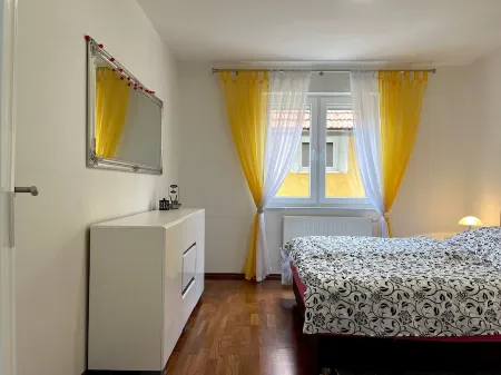 Modern urban villa in a quiet location - 5 minutes from the nature park Отели рядом с достопримечательностью «Vrelo Bosne»