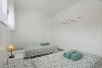 Detached Villa w/ Outdoor Kitchen & Private Swimming Pool near City & Beach Hotels in Coto